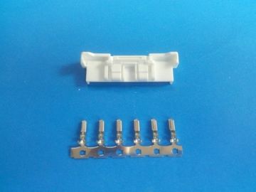 China Pitch 2.0mm Wire to Wire Connector , 4-15PIN , AWG22-26 , Tin-plated,white color factory