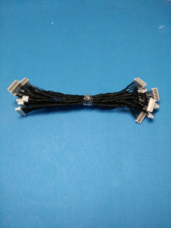 PA66 UL94V-0 Wire to Board Connector , 2 - 22 Circuits 0.8mm Indiviual wire with polarized